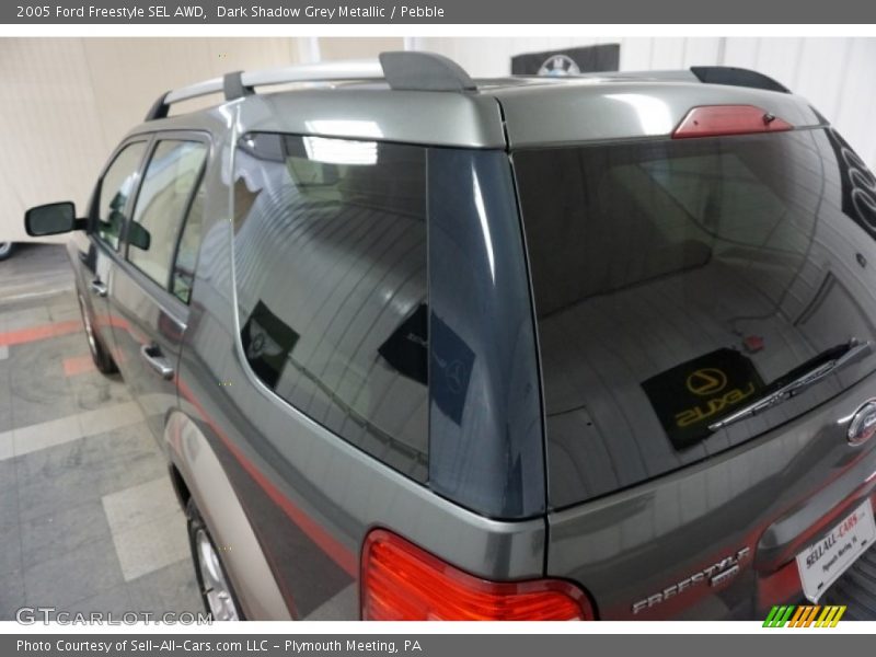 Dark Shadow Grey Metallic / Pebble 2005 Ford Freestyle SEL AWD