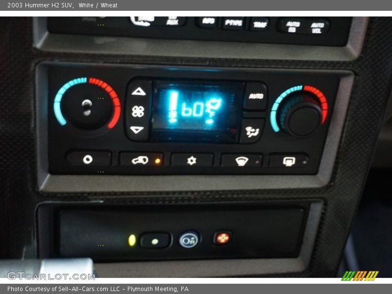 White / Wheat 2003 Hummer H2 SUV