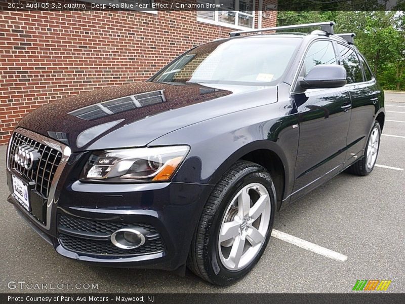 Deep Sea Blue Pearl Effect / Cinnamon Brown 2011 Audi Q5 3.2 quattro