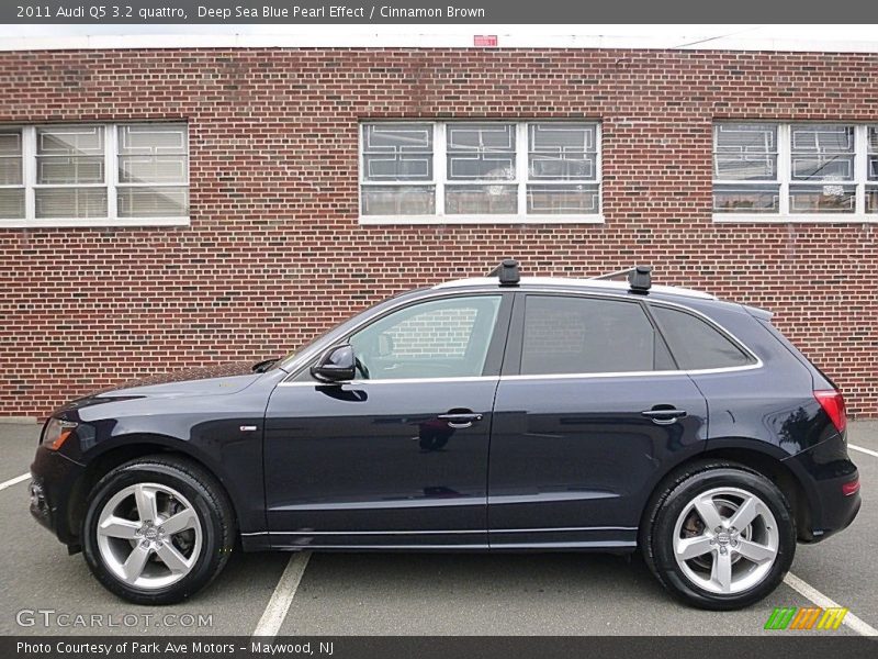 Deep Sea Blue Pearl Effect / Cinnamon Brown 2011 Audi Q5 3.2 quattro
