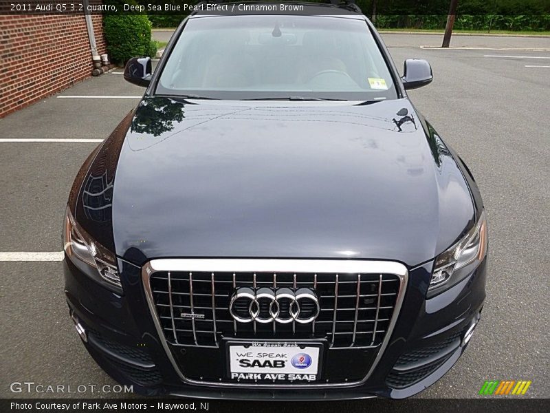 Deep Sea Blue Pearl Effect / Cinnamon Brown 2011 Audi Q5 3.2 quattro