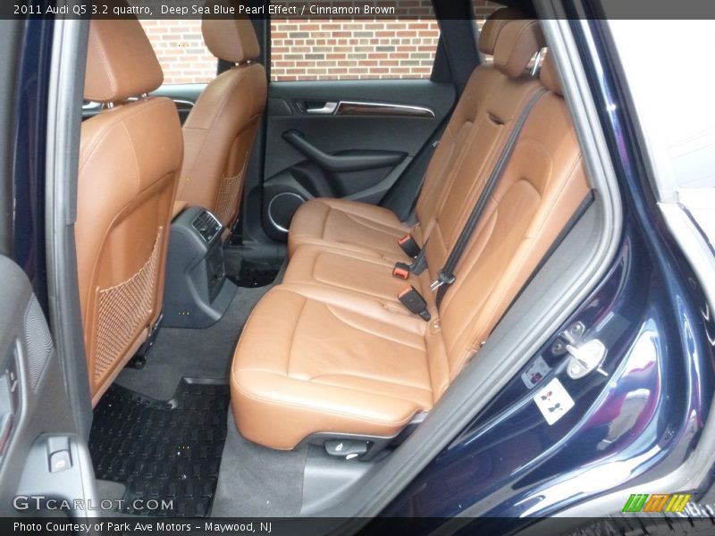 Deep Sea Blue Pearl Effect / Cinnamon Brown 2011 Audi Q5 3.2 quattro