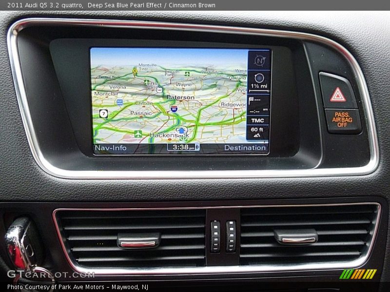 Deep Sea Blue Pearl Effect / Cinnamon Brown 2011 Audi Q5 3.2 quattro
