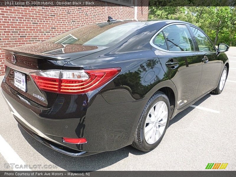 Obsidian Black / Black 2013 Lexus ES 300h Hybrid