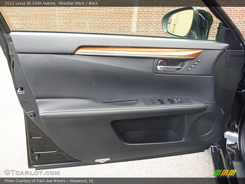 Obsidian Black / Black 2013 Lexus ES 300h Hybrid