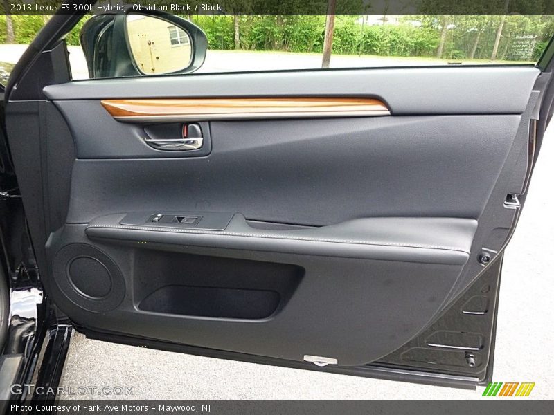 Obsidian Black / Black 2013 Lexus ES 300h Hybrid