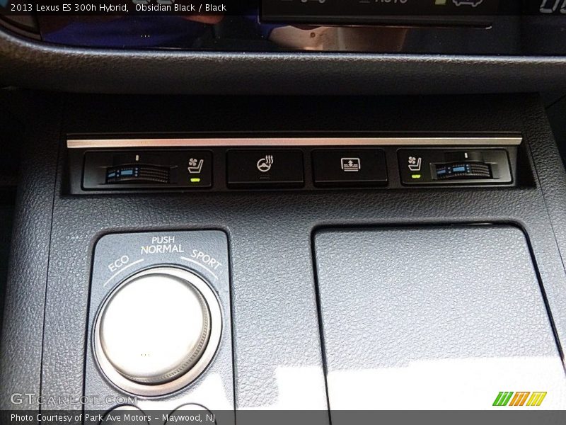 Obsidian Black / Black 2013 Lexus ES 300h Hybrid