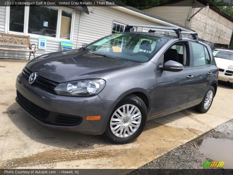 United Gray Metallic / Titan Black 2010 Volkswagen Golf 4 Door