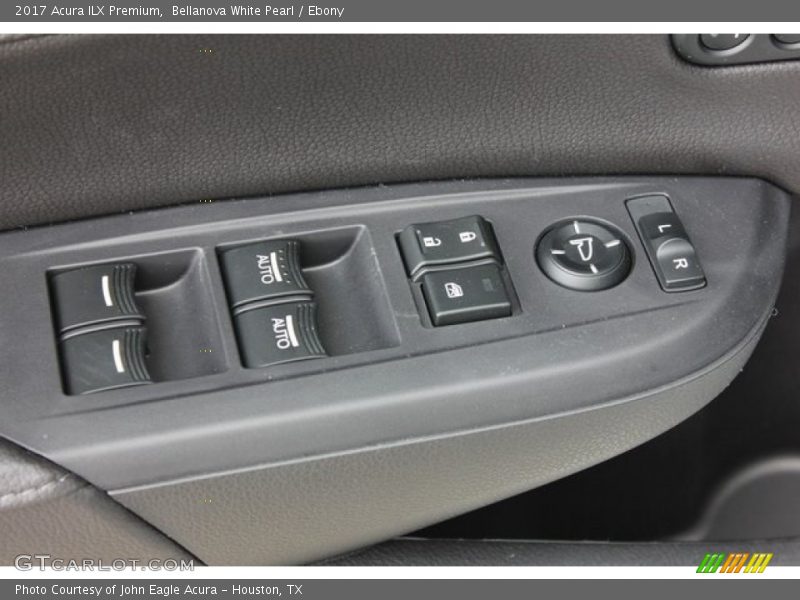 Bellanova White Pearl / Ebony 2017 Acura ILX Premium
