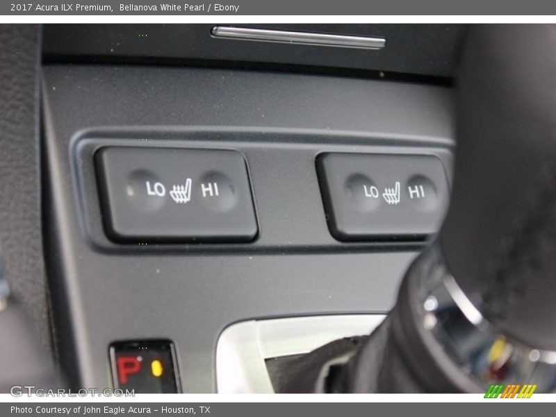 Bellanova White Pearl / Ebony 2017 Acura ILX Premium