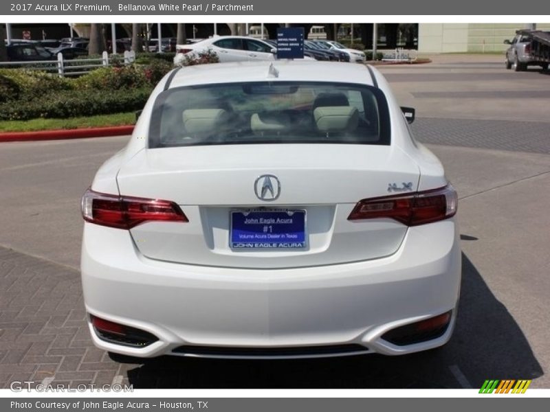 Bellanova White Pearl / Parchment 2017 Acura ILX Premium