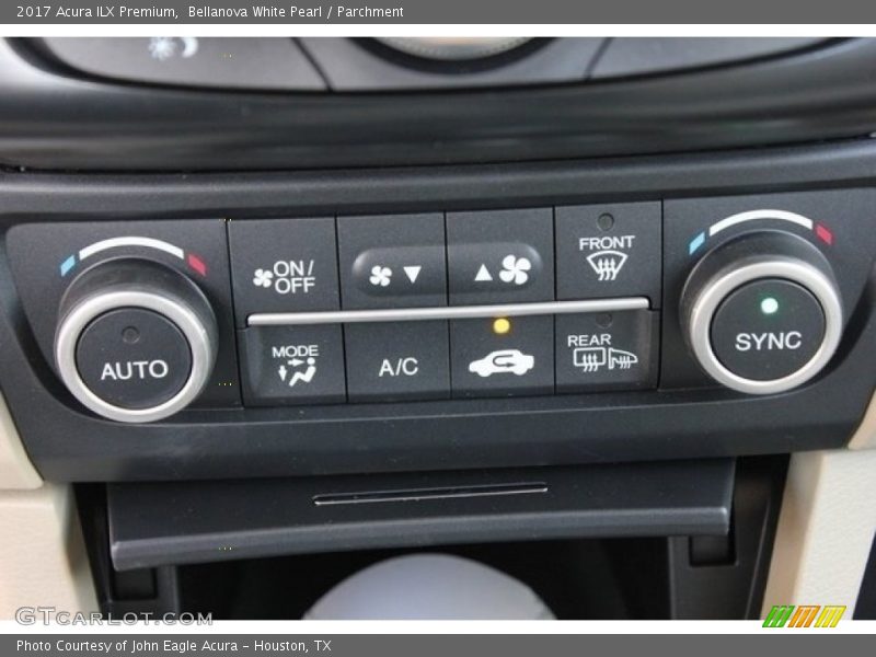 Controls of 2017 ILX Premium
