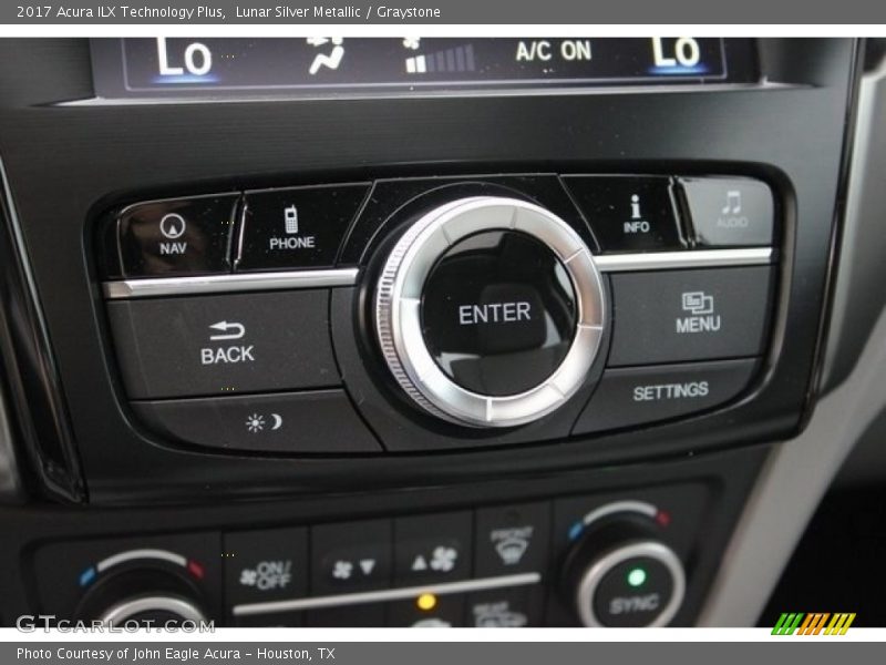 Controls of 2017 ILX Technology Plus