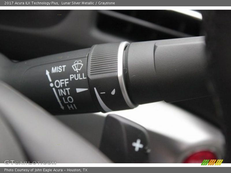 Controls of 2017 ILX Technology Plus
