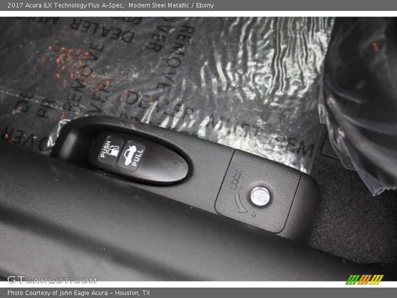 Controls of 2017 ILX Technology Plus A-Spec