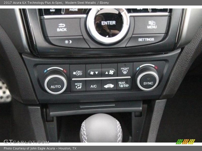 Controls of 2017 ILX Technology Plus A-Spec
