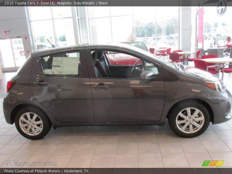  2016 Yaris 5-Door LE Magnetic Gray Metallic