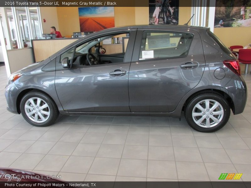 Magnetic Gray Metallic / Black 2016 Toyota Yaris 5-Door LE