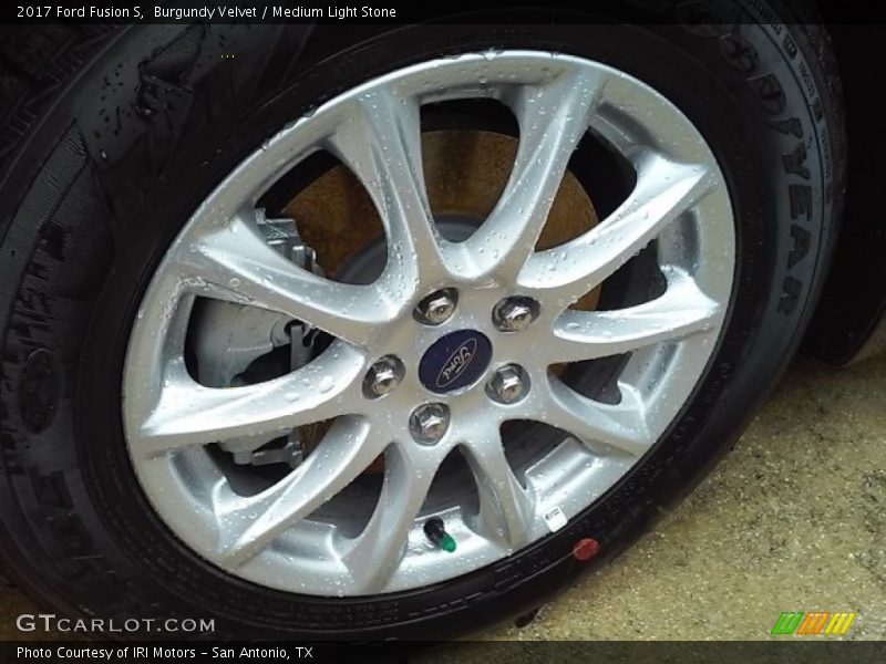 Burgundy Velvet / Medium Light Stone 2017 Ford Fusion S
