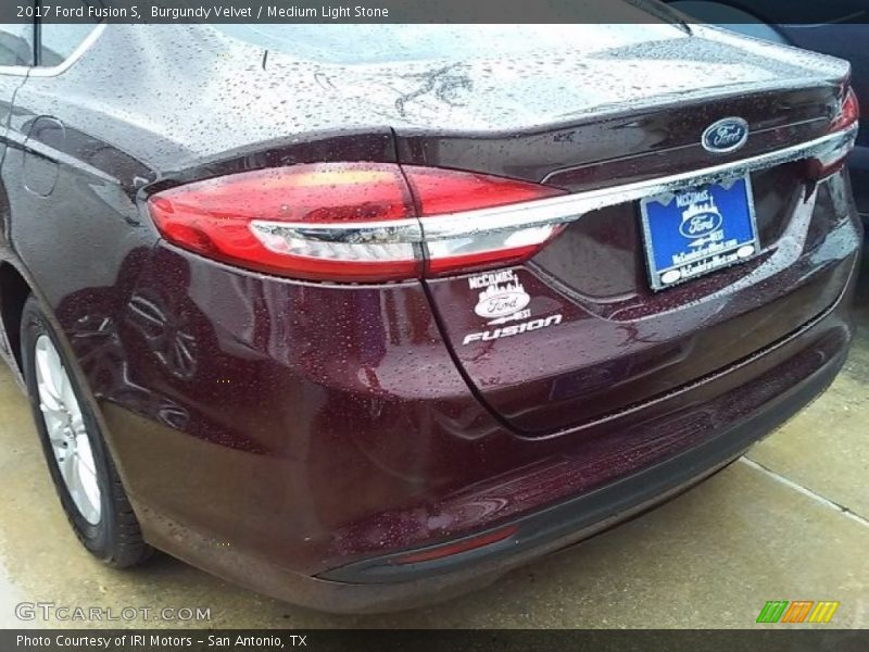 Burgundy Velvet / Medium Light Stone 2017 Ford Fusion S