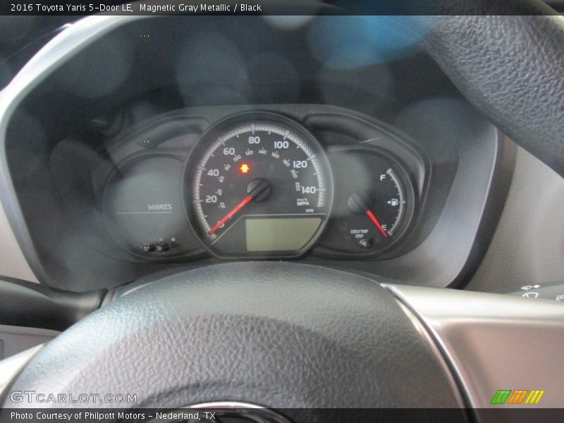 Magnetic Gray Metallic / Black 2016 Toyota Yaris 5-Door LE
