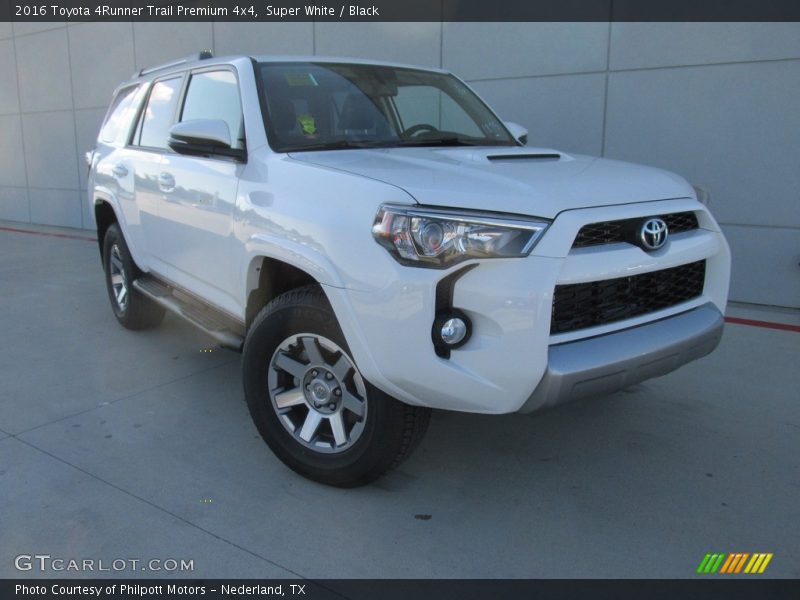 Super White / Black 2016 Toyota 4Runner Trail Premium 4x4