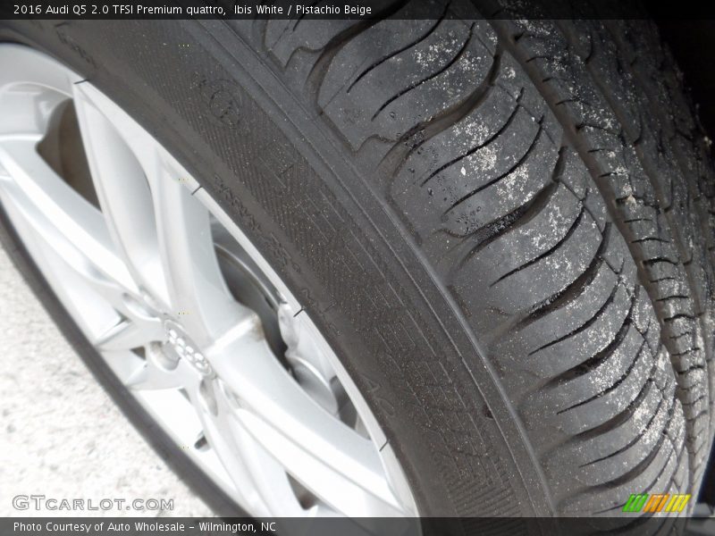 Ibis White / Pistachio Beige 2016 Audi Q5 2.0 TFSI Premium quattro