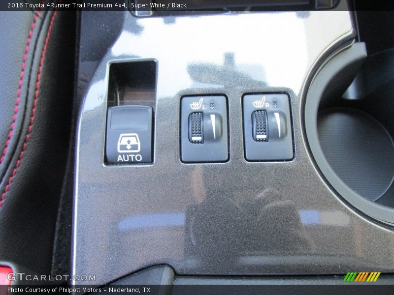 Super White / Black 2016 Toyota 4Runner Trail Premium 4x4