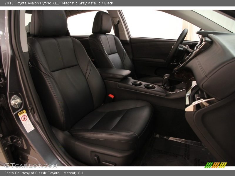 Magnetic Gray Metallic / Black 2013 Toyota Avalon Hybrid XLE