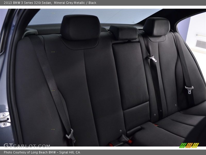 Mineral Grey Metallic / Black 2013 BMW 3 Series 320i Sedan