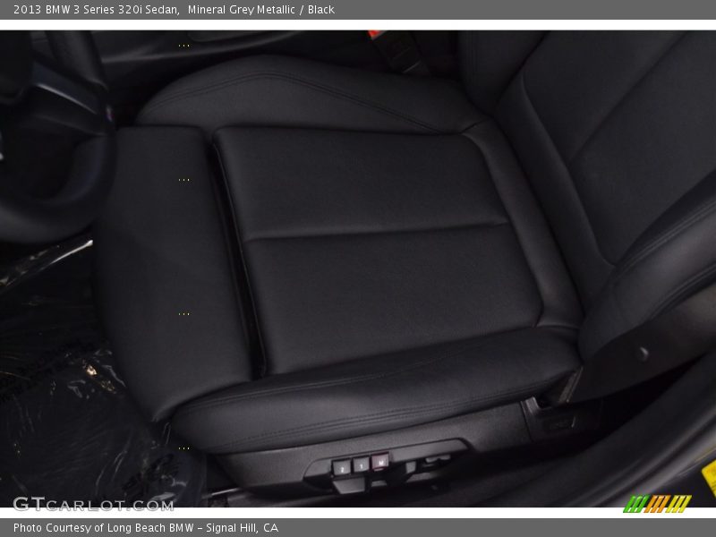 Mineral Grey Metallic / Black 2013 BMW 3 Series 320i Sedan