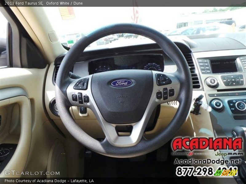 Oxford White / Dune 2013 Ford Taurus SE