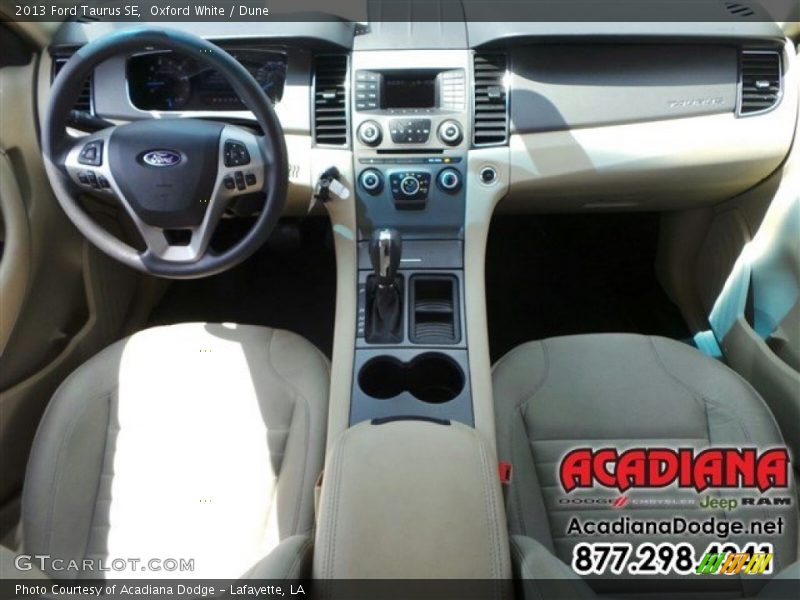 Oxford White / Dune 2013 Ford Taurus SE