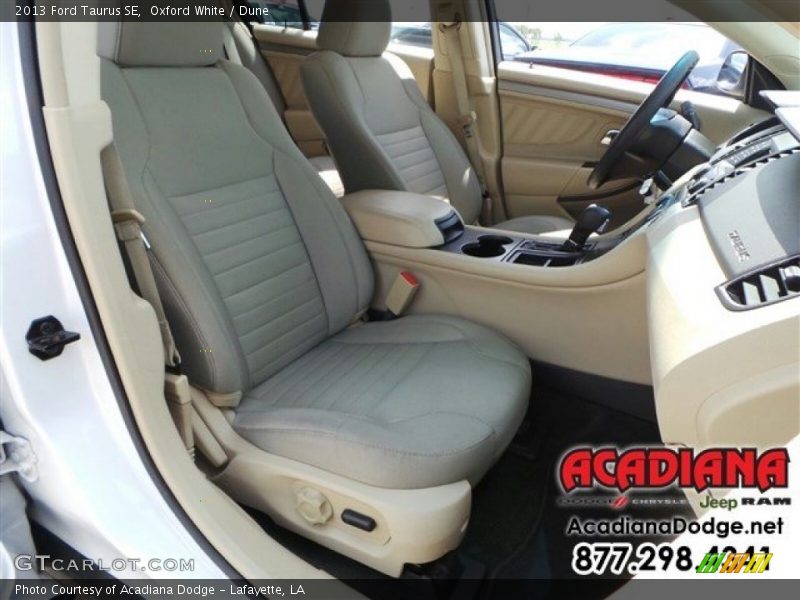 Oxford White / Dune 2013 Ford Taurus SE