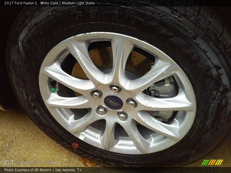 White Gold / Medium Light Stone 2017 Ford Fusion S