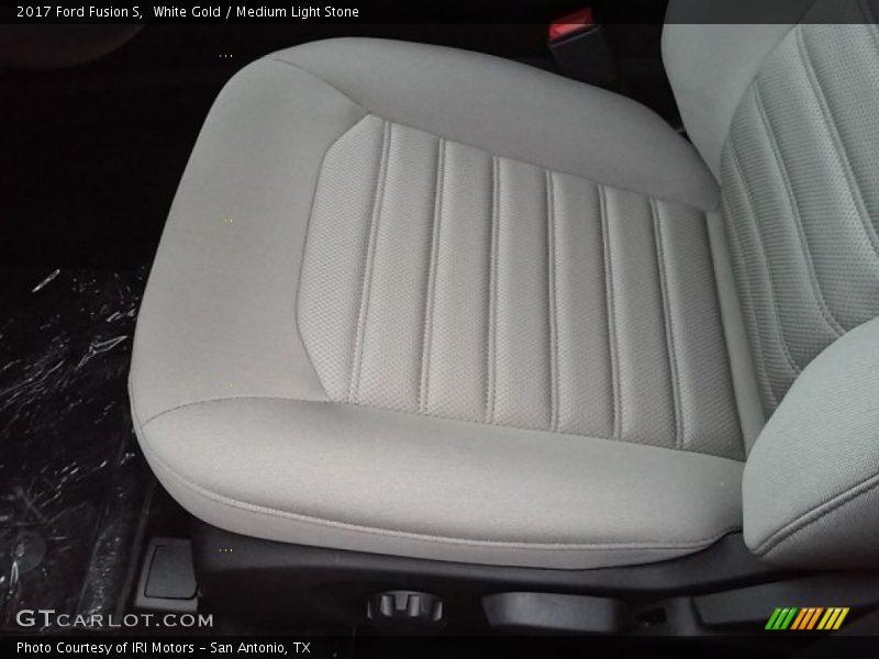 White Gold / Medium Light Stone 2017 Ford Fusion S
