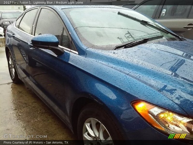 Lightning Blue / Medium Light Stone 2017 Ford Fusion S