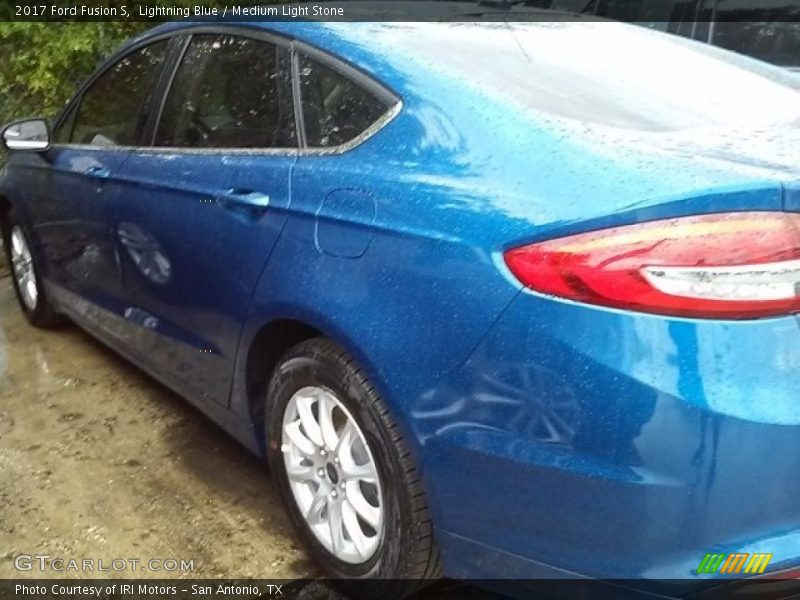 Lightning Blue / Medium Light Stone 2017 Ford Fusion S