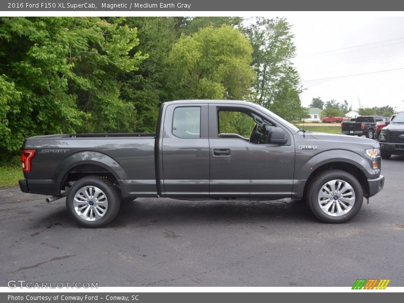 Magnetic / Medium Earth Gray 2016 Ford F150 XL SuperCab