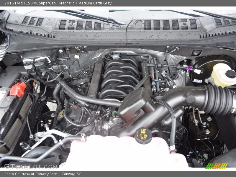 Magnetic / Medium Earth Gray 2016 Ford F150 XL SuperCab