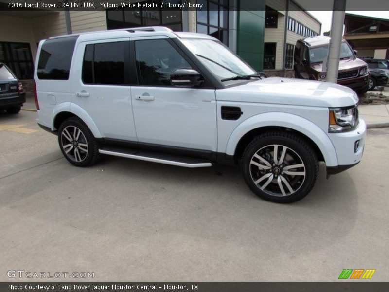 Yulong White Metallic / Ebony/Ebony 2016 Land Rover LR4 HSE LUX