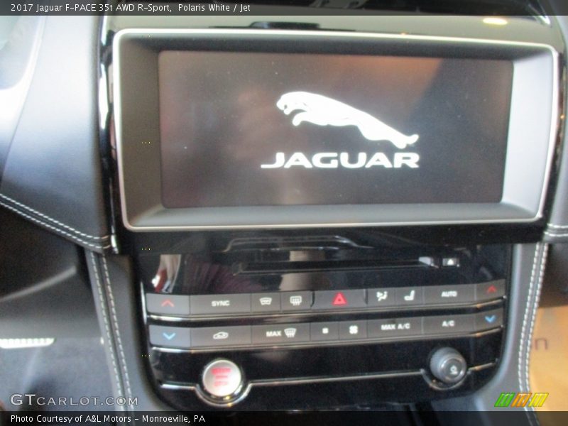 Polaris White / Jet 2017 Jaguar F-PACE 35t AWD R-Sport