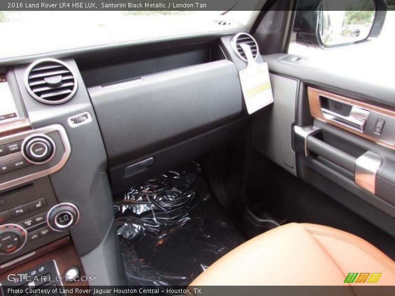 Santorini Black Metallic / London Tan 2016 Land Rover LR4 HSE LUX