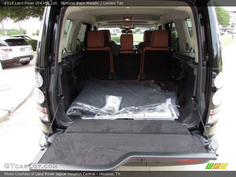 Santorini Black Metallic / London Tan 2016 Land Rover LR4 HSE LUX