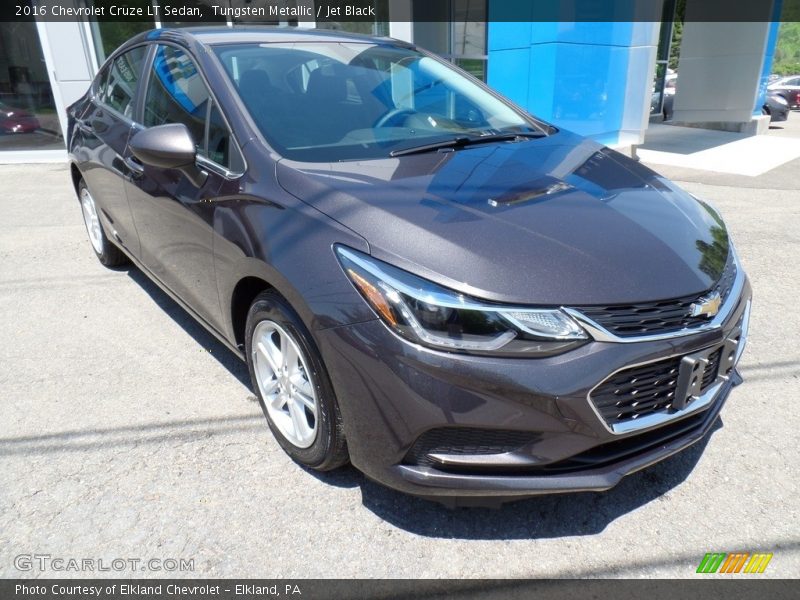 Tungsten Metallic / Jet Black 2016 Chevrolet Cruze LT Sedan