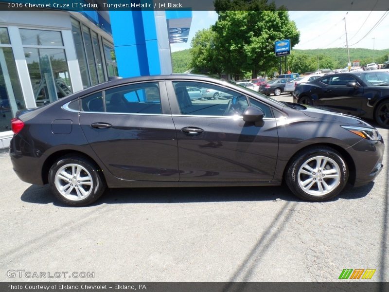Tungsten Metallic / Jet Black 2016 Chevrolet Cruze LT Sedan