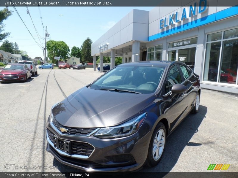 Tungsten Metallic / Jet Black 2016 Chevrolet Cruze LT Sedan