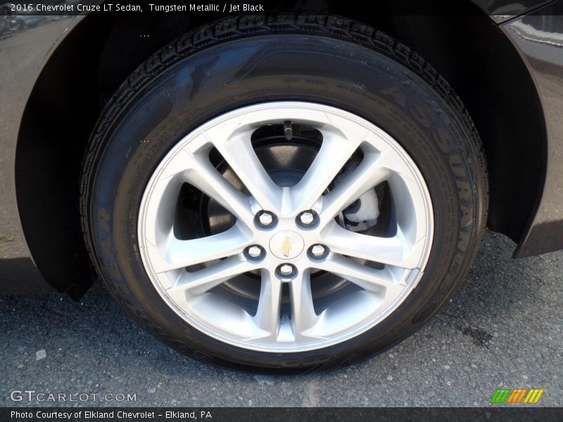 Tungsten Metallic / Jet Black 2016 Chevrolet Cruze LT Sedan