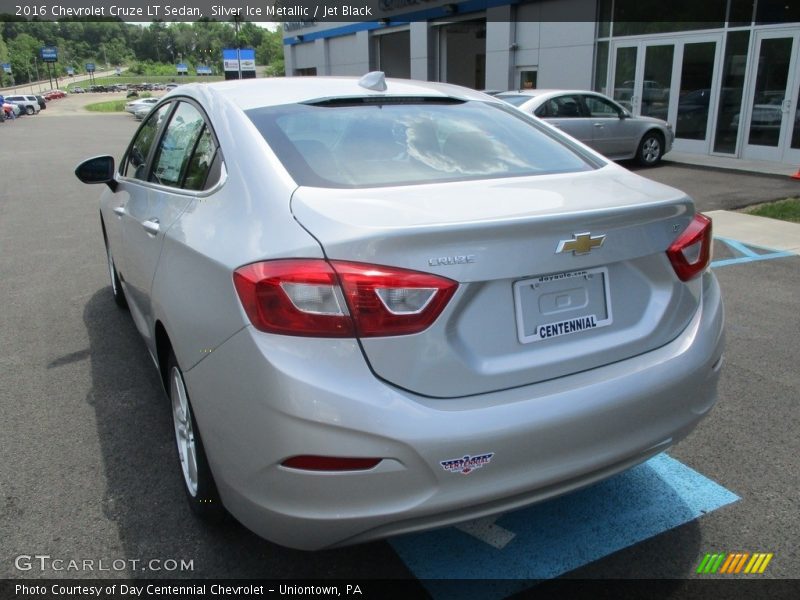 Silver Ice Metallic / Jet Black 2016 Chevrolet Cruze LT Sedan
