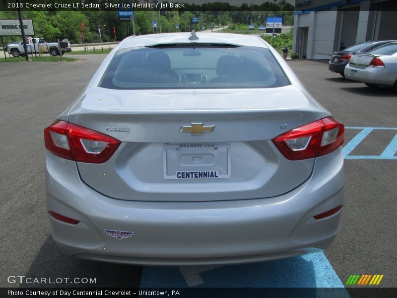Silver Ice Metallic / Jet Black 2016 Chevrolet Cruze LT Sedan